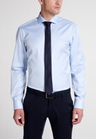 Světle modrá barva neprosvítající cover pánská košile ETERNA slim fit do obleku společenská košile