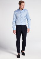 ETERNA slim fit pánská světle modrá košile tmavý kontrast neprůsvitná cover košile smart casual styl