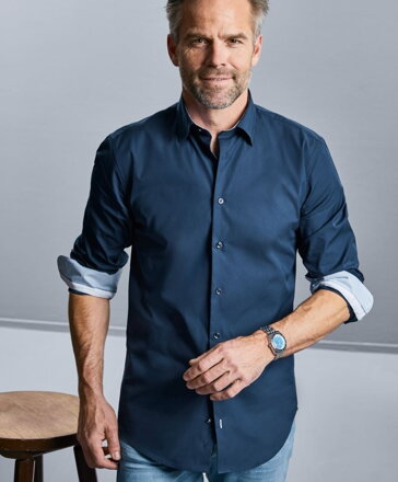 Russell pánská košile delší střih slim fit s kontrastem stretch bavlna