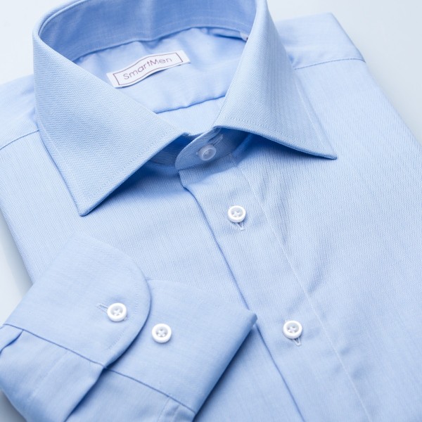Pánská košile s límečkem se široce rozevřenými špičkami