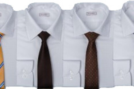 Jak sladit košili ke kravatě a obleku